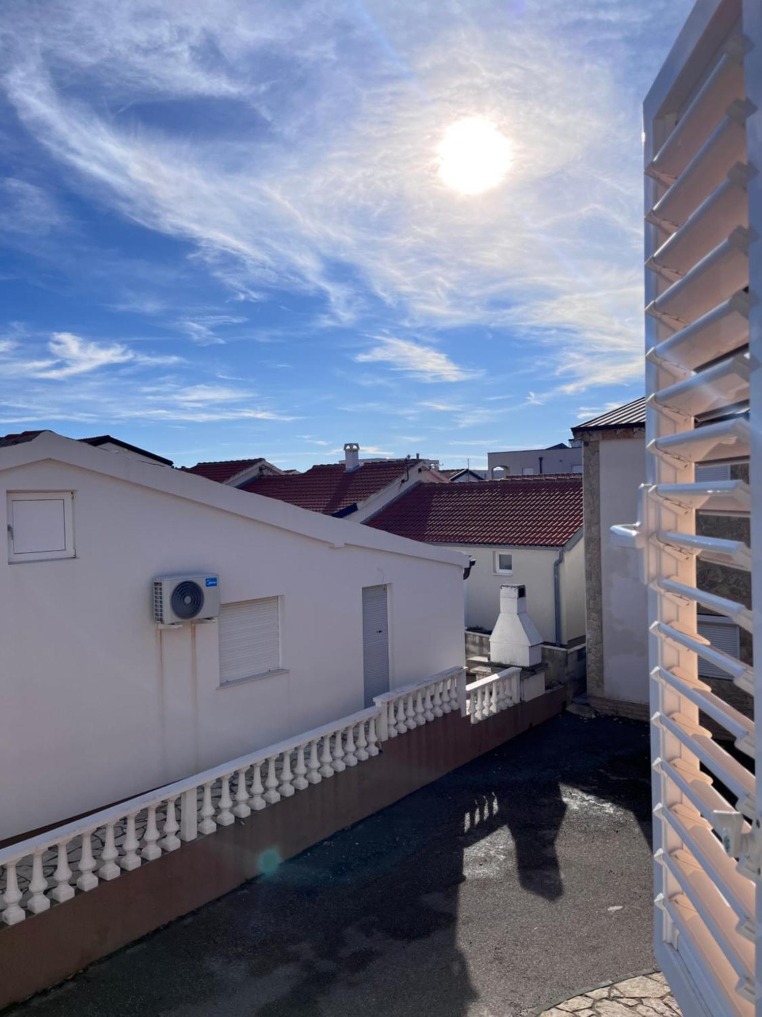 Apartmani Kid Vir Exterior foto
