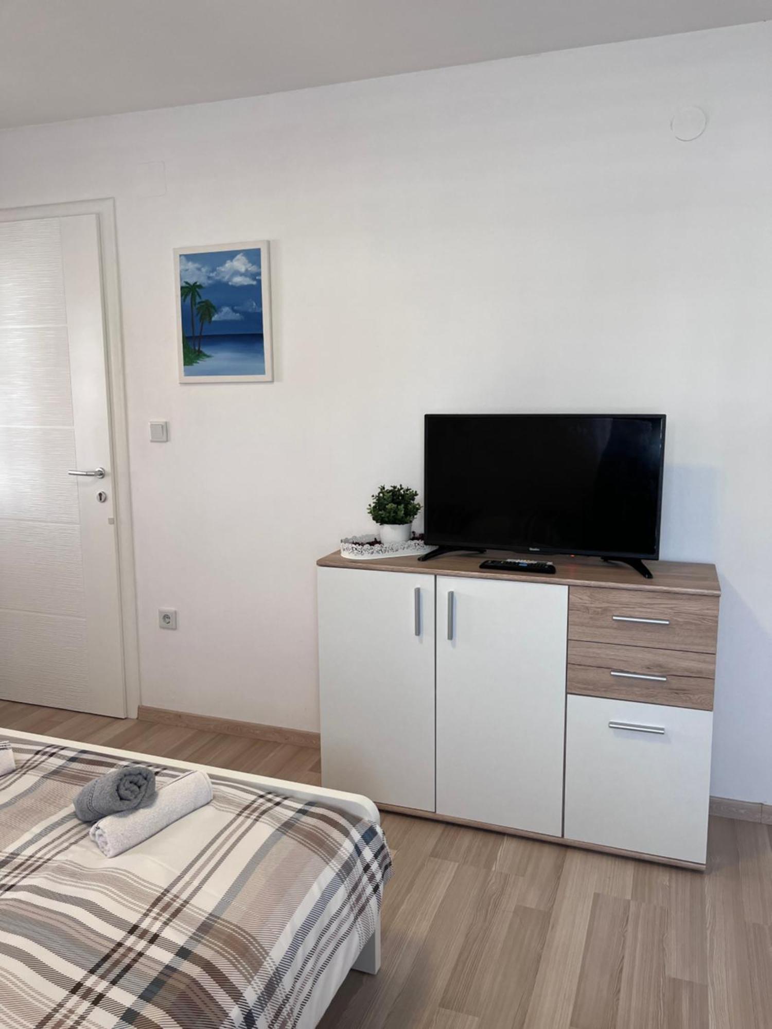 Apartmani Kid Vir Exterior foto