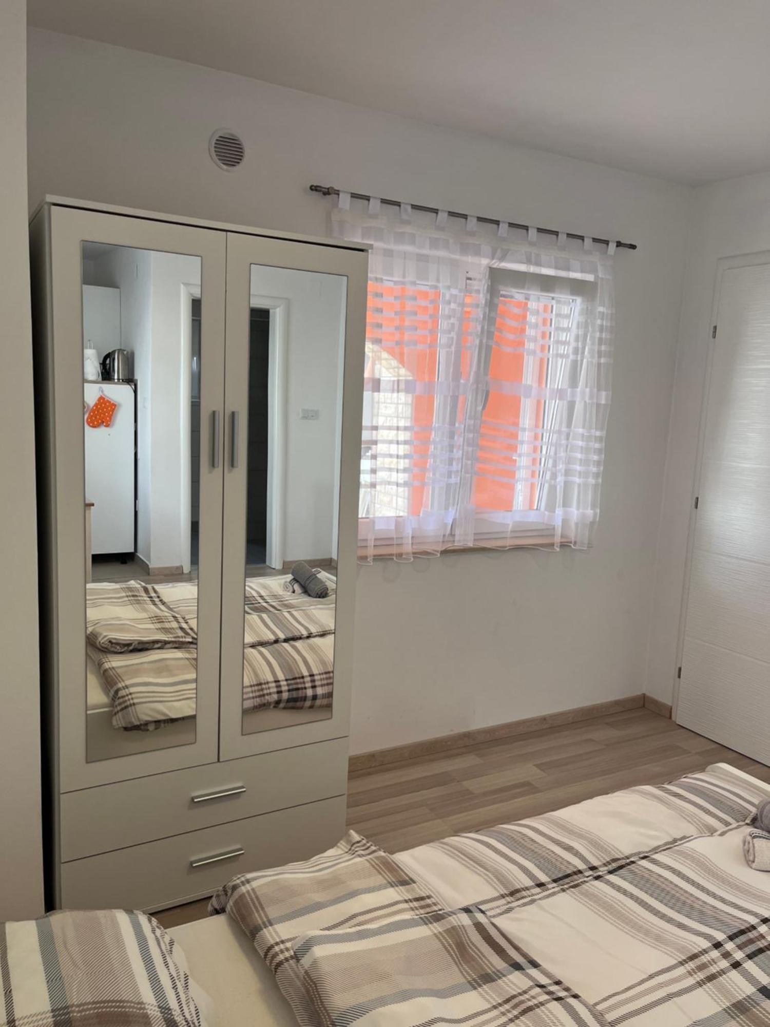 Apartmani Kid Vir Exterior foto